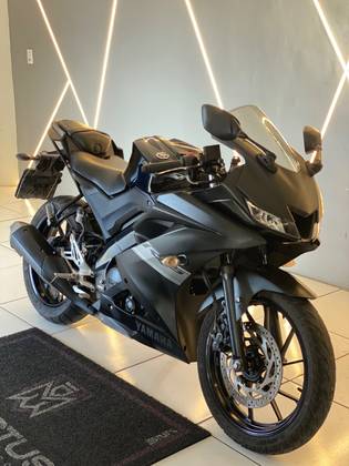 YAMAHA YZF R15 